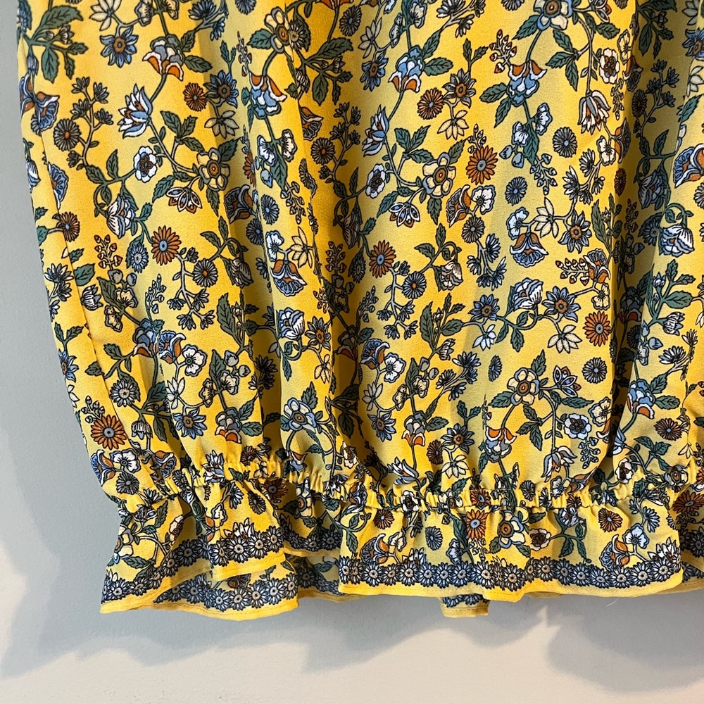 Max Studio blouse - Picture 3 of 4